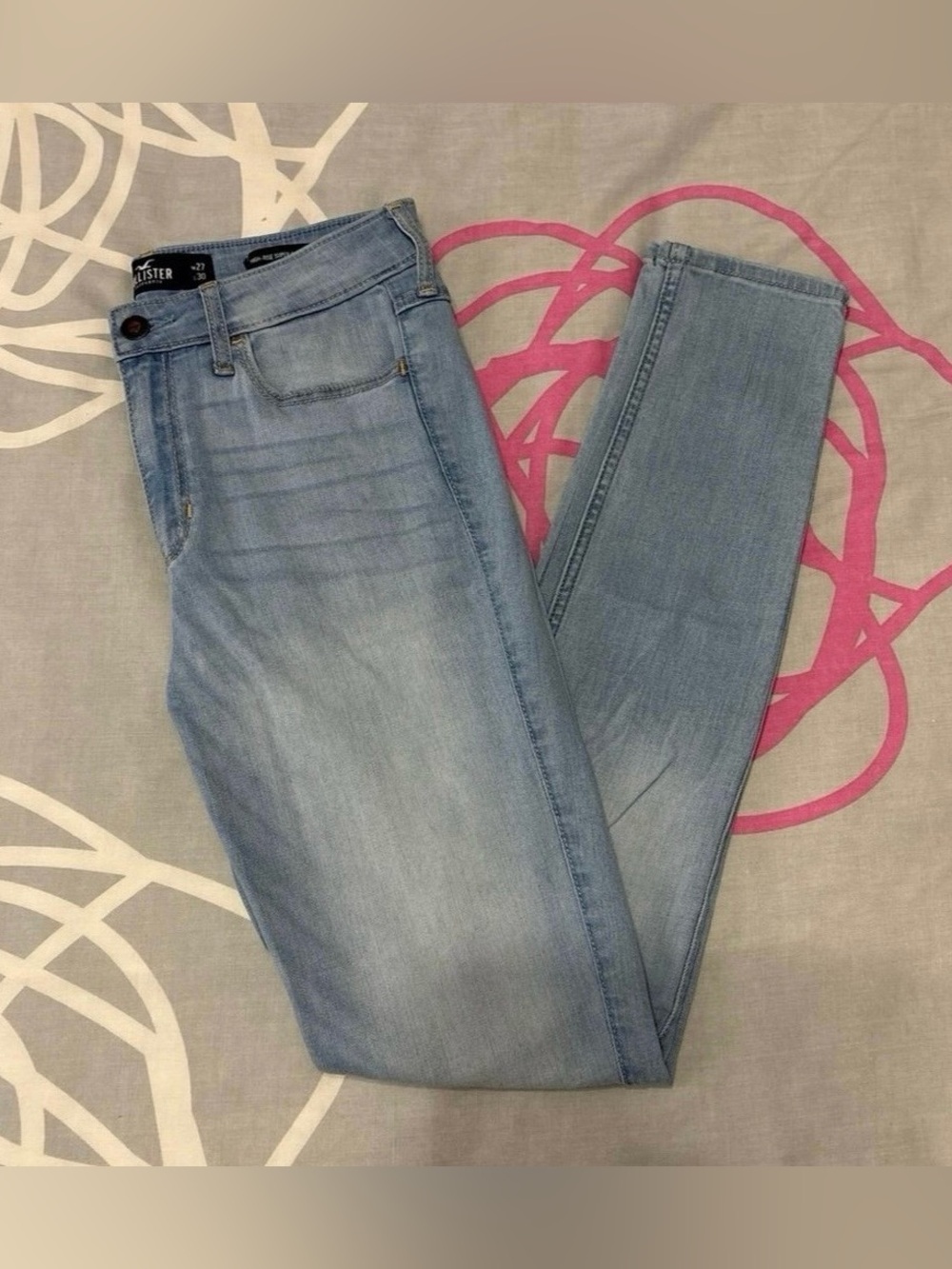 Hollister High-Rise Light Wash Skinny Jeans